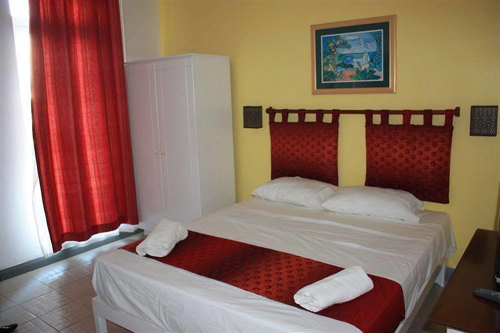 Dzama Hotel Grand Baie Exterior foto